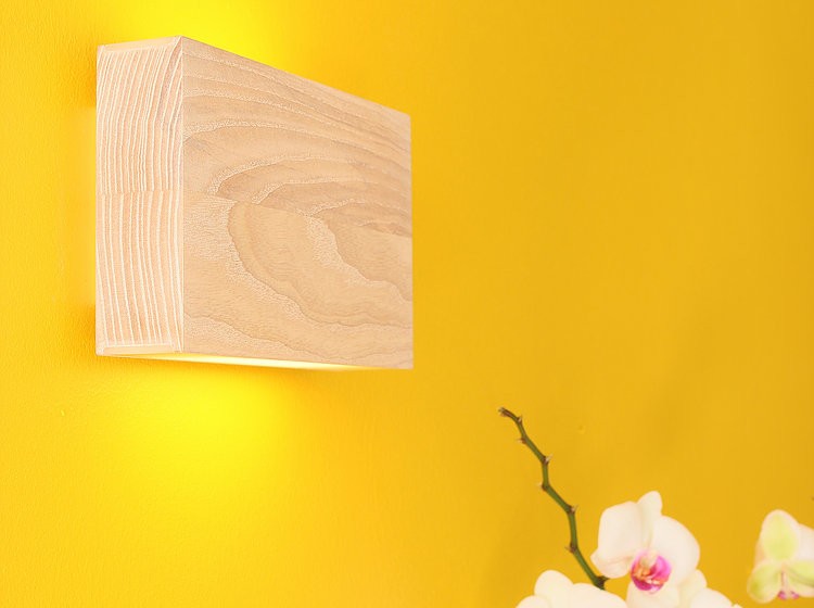 Applique murale Led120 20 cm en bois au design scandinave par Tunto