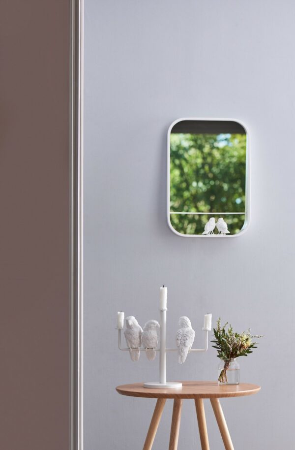 Miroir design et poétique avec petits moineaux Sparrow par le studio Haoshi