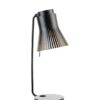 Lampe à poser Petite 4620 au design scandinave en bois naturel par Seppo Koho X Secto Design
