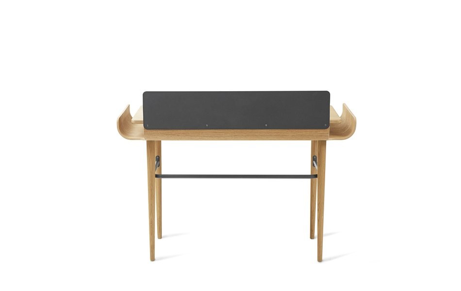 Bureau Gapa en bois de chêne au design scandinave et vintage par Tabanda