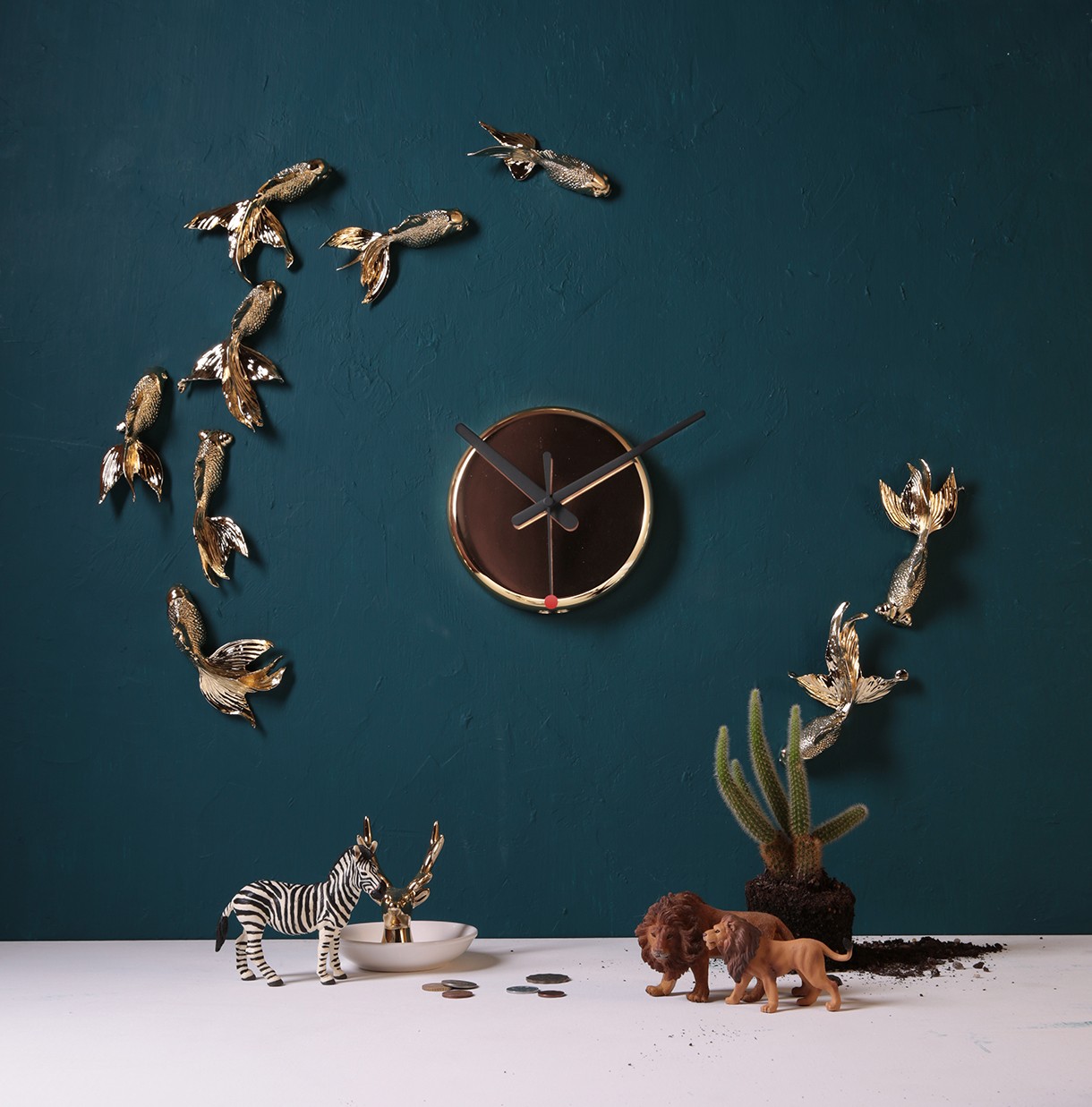 Horloge design poisson Goldfish Gold X CLOCK par Haoshi