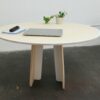 Table design Ring table au style scandinave et moderne par Rform