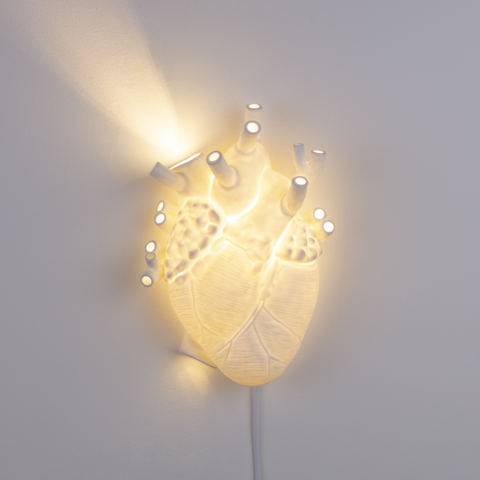 Applique design Heart en porcelaine en forme de coeur par Marcantonio X Seletti