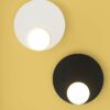 Applique Dot 05 en métal au design graphique par Tunto