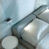 Applique murale liseuse LED - Etagère avec port USB - Nit par Estiluz