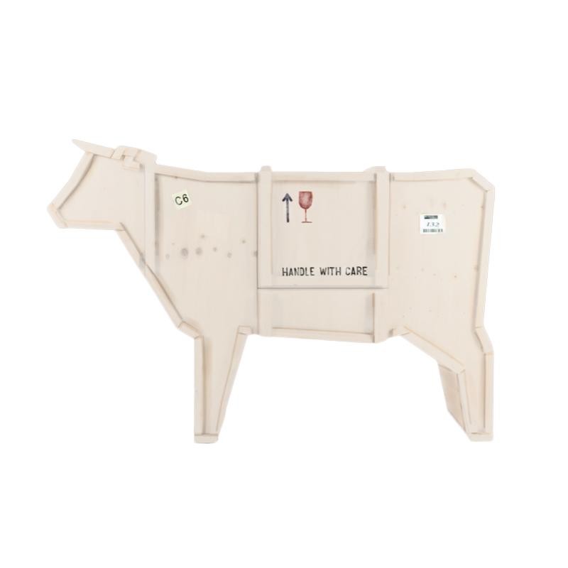 Buffet Sending Animals 2.0 version blanc en forme de vache par Marcantonio x Seletti