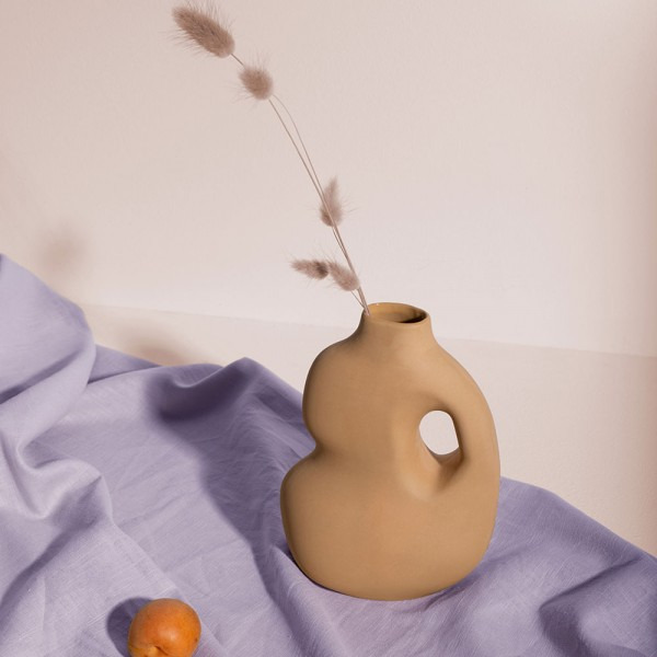 Vase Aura II en céramique par Julia Jessen x Schneid Lighting