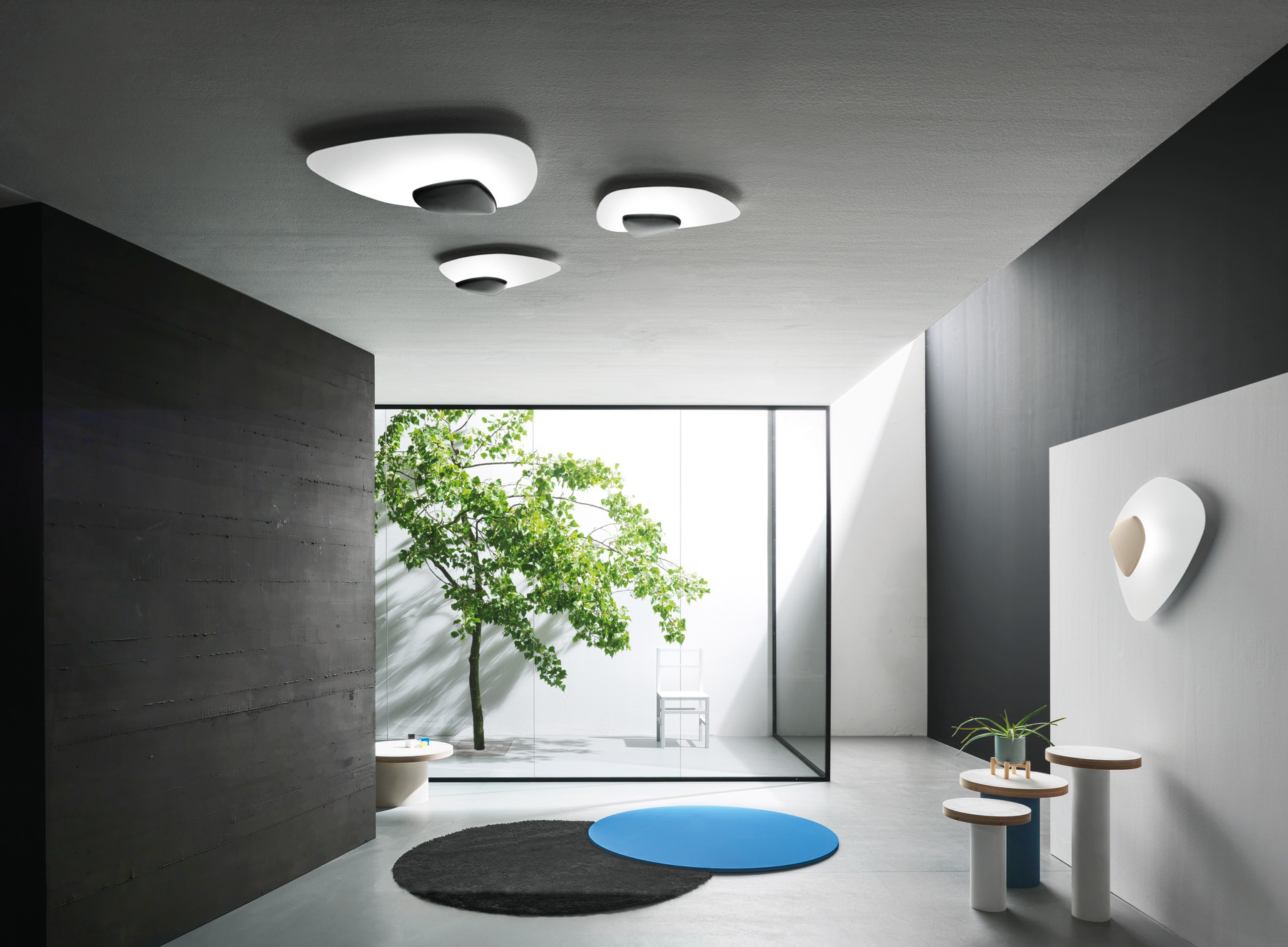 Applique murale Plafonnier BLOB en verre et aluminium anti-conformiste 3 coloris par Giarnieri Light