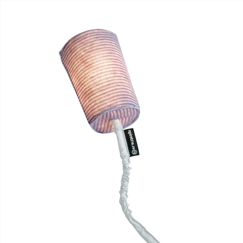 Lampe à poser contemporaine Paint T stripe en laine au design moderne et original