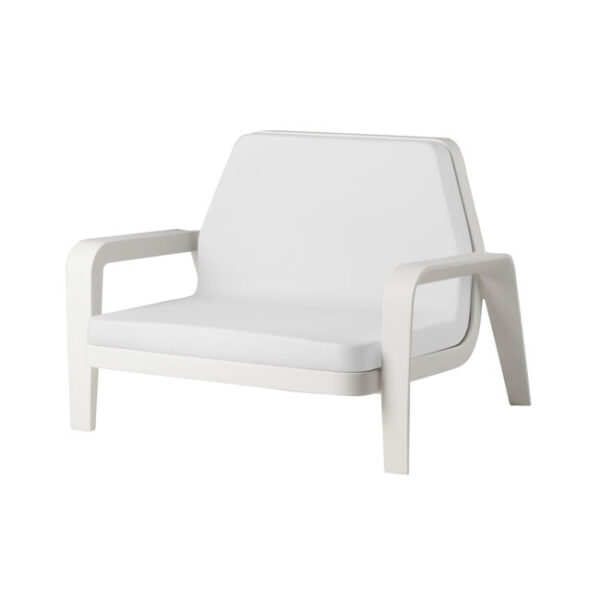 Fauteuil America en polyéthylène au design vintage par Marc Sadler x SLIDE Studio