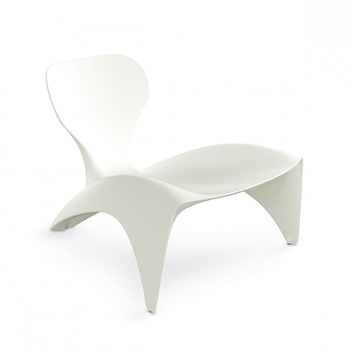 Chaise Isetta en polyéthylène par Marc Sadler x SLIDE Studio