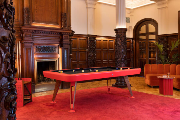 Table de billard intérieur Diagonal 7th American par Yonoh x RS Barcelona
