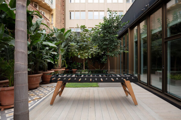 Table Baby foot extérieur RS Max par José André et Rafael Rodriguez x RS Barcelona