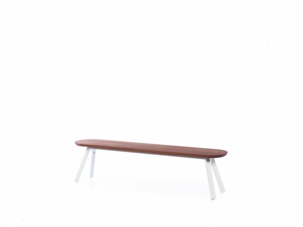 Banc bois d'Iroko You and Me par Stone Designs x RS Barcelona