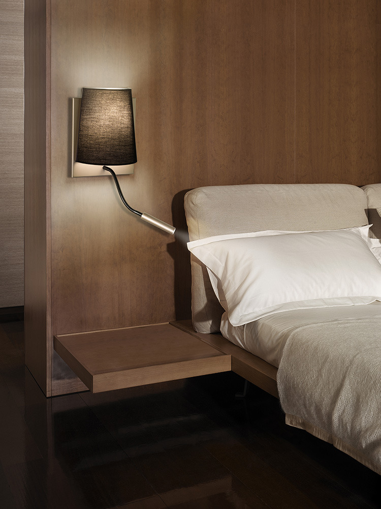 Applique murale Hotel par Cristian Cubina x Alma Light