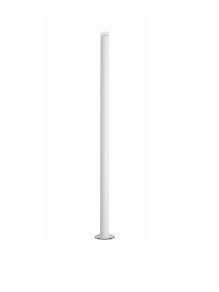 Lampadaire Led Pole par Cristian Cubina x Alma Light
