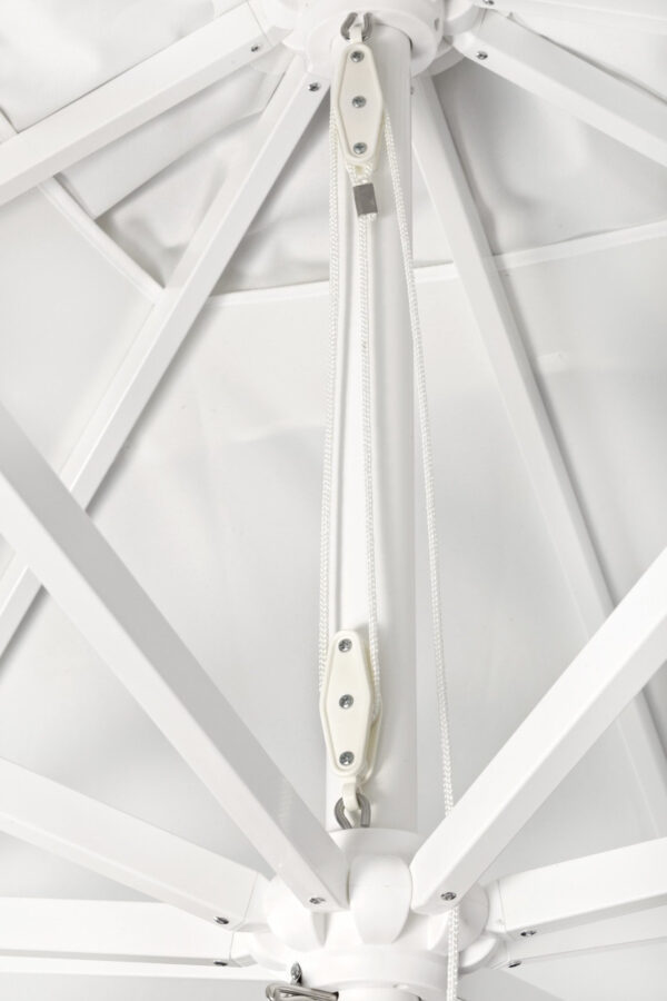 Parasol Formentera en aluminium au design contemporain par Ezpeleta