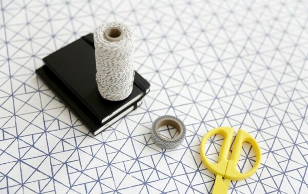 Papier peint au design géométrique intissé Modular  prêt-à-poser