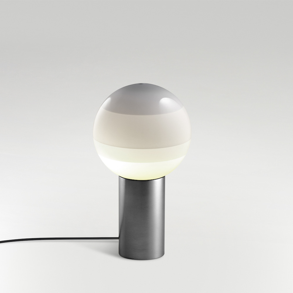 Lampe à poser Dipping Light LED en graphite par Jordi Canudas - Marset