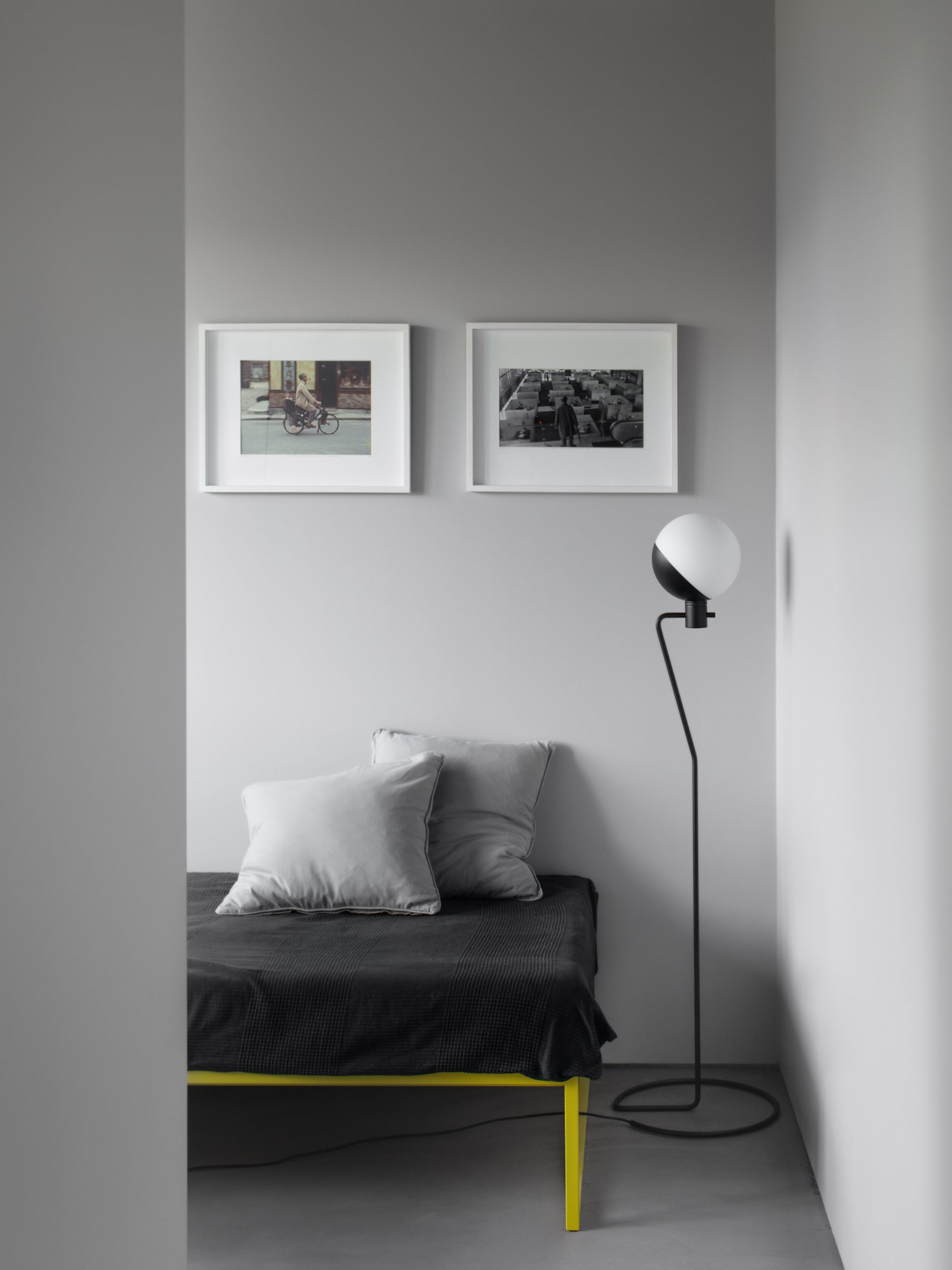 Lampadaire Baluna en acier au design industriel par Grupa
