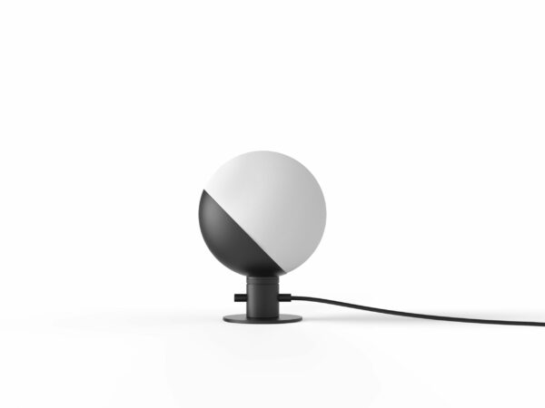 Applique / lampe à poser avec cordon Baluna en acier au design industriel par Grupa
