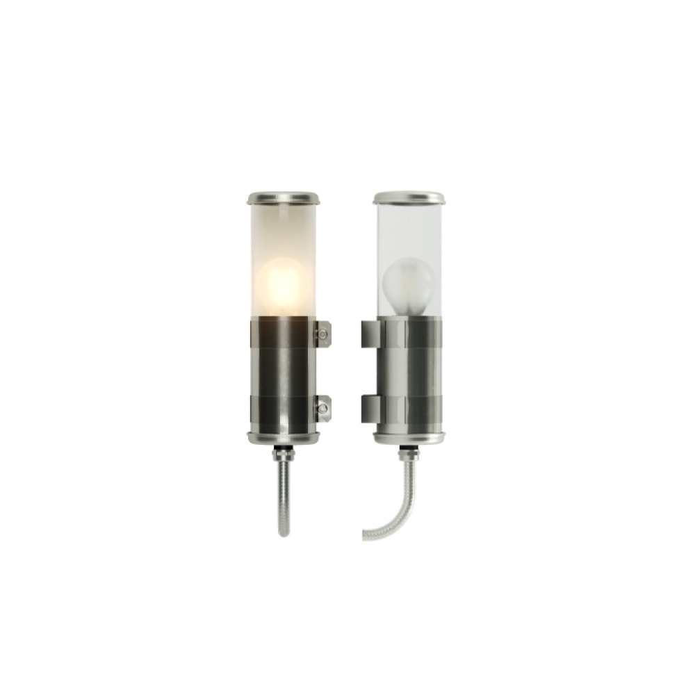 Applique Bendz en inox au design industriel par Sammode