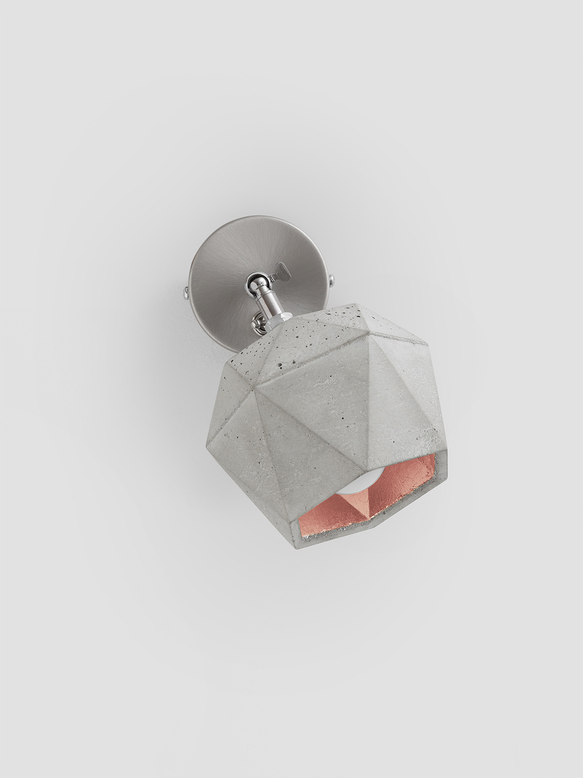 Applique spot Design T2 Triangle en béton par Stefan Gant x Gant light