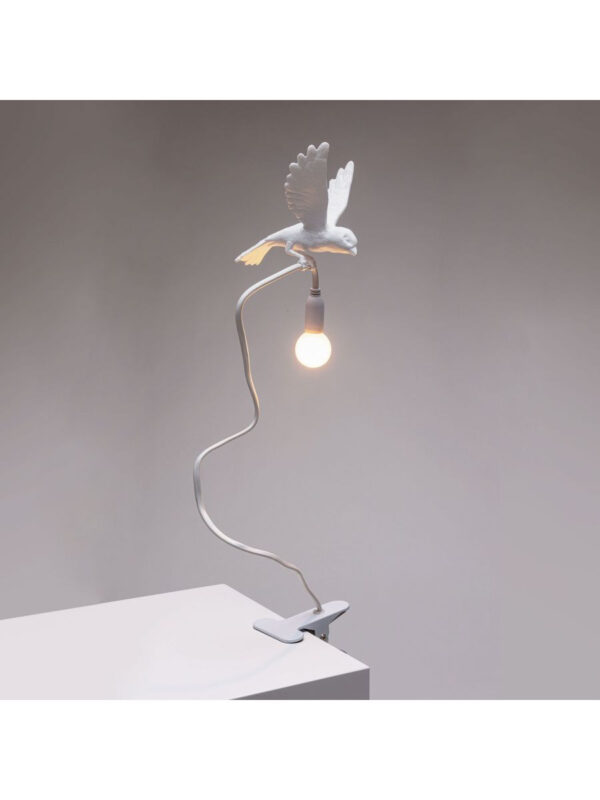 Lampe à pince Sparrow Landing en forme d'oiseau en résine par Marcantonio x Seletti