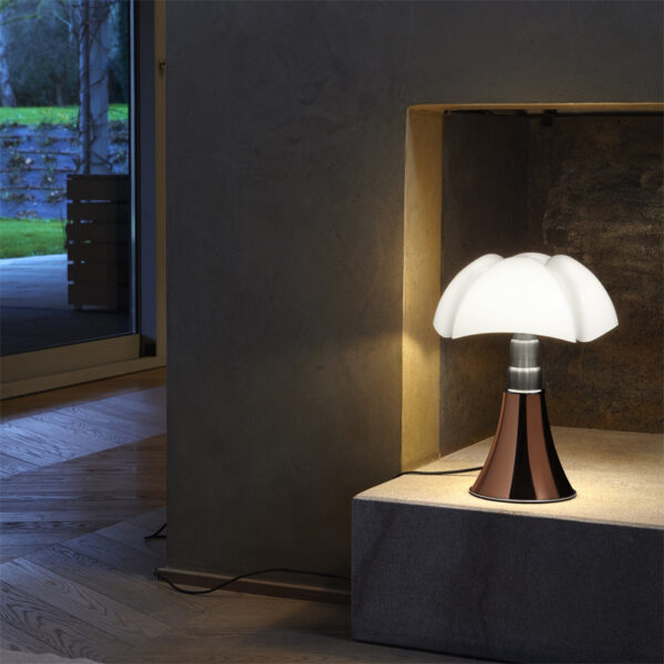 Lampe à poser Mini Pipistrello H35 cm par Gae Aulenti x Martinelli Luce