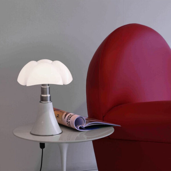 Lampe à poser Mini Pipistrello H35 cm par Gae Aulenti x Martinelli Luce