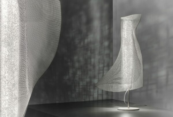 Lampe à poser Clara par Arturo Álvarez x A-emotional light