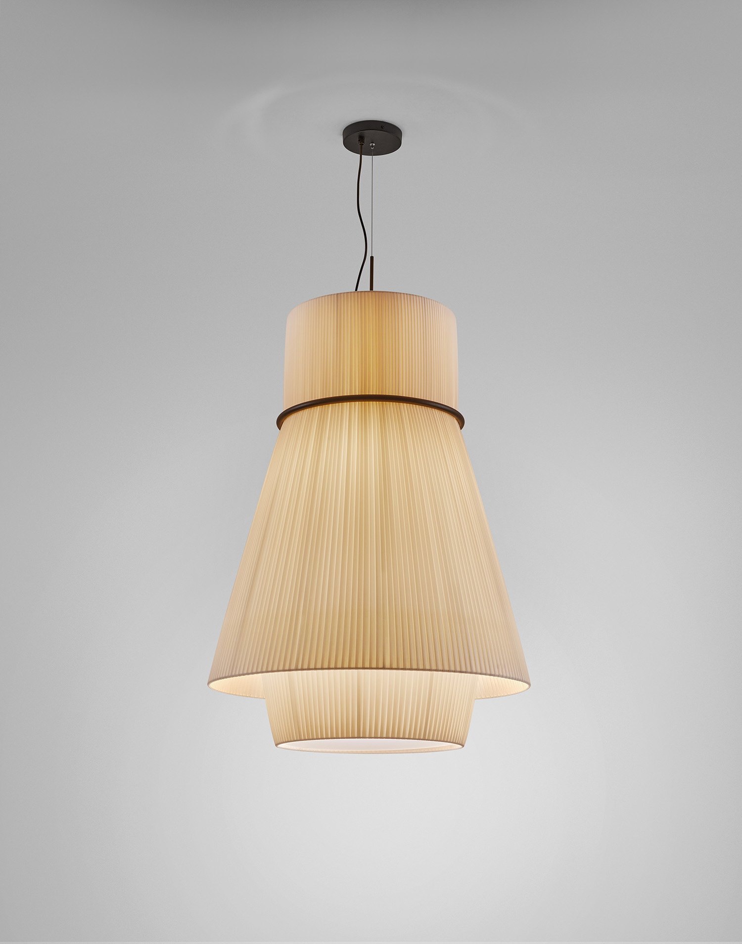 Suspension Folie S70.2 en polycarbonate par Christophe Mathieu x Bover