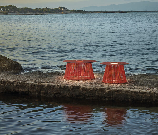 Lampe à poser / table extérieur Nit R en aluminium par Gonzalo Milà x Bover
