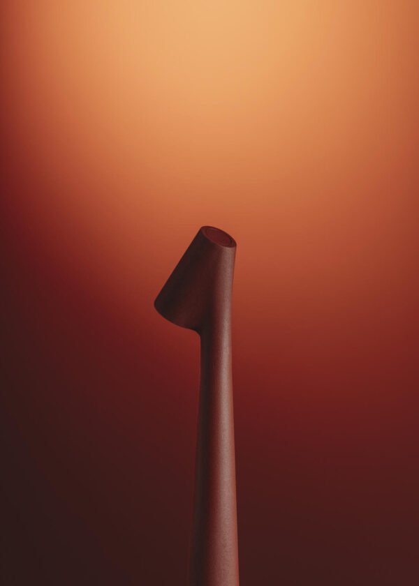 Lampe portable Africa en aluminium par Ichiro Francisco Gomez Paz x Vibia