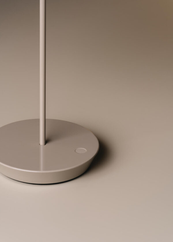 Lampe portable Mayfair Mini en polycarbonate par Diego Fortunato x Vibia
