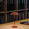 Lampe portable Mayfair Mini en polycarbonate par Diego Fortunato x Vibia