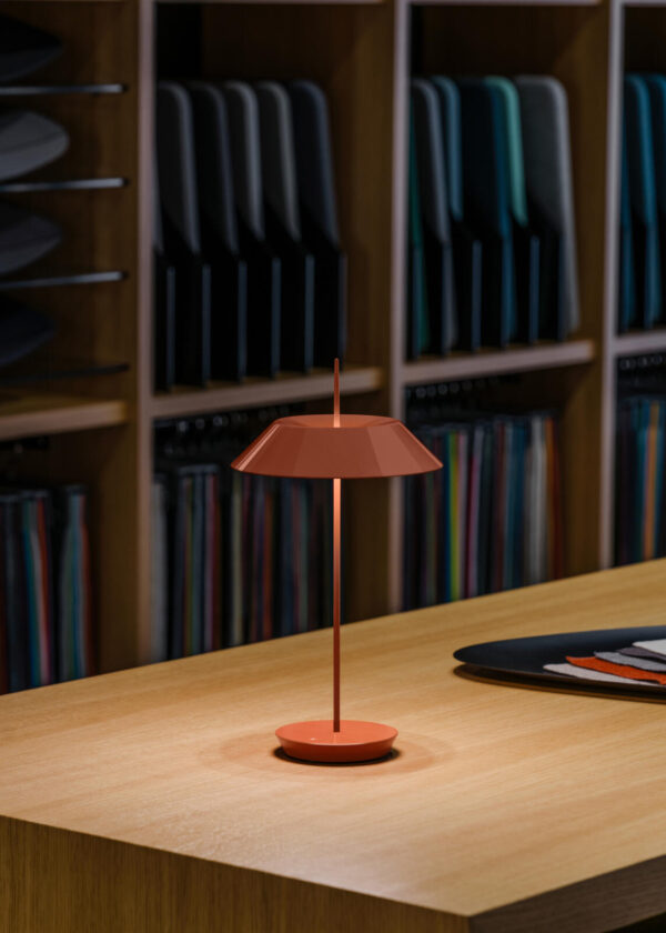 Lampe portable Mayfair Mini en polycarbonate par Diego Fortunato x Vibia
