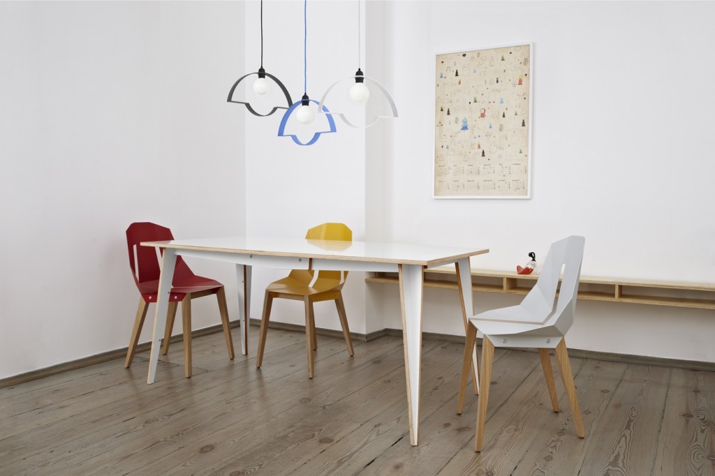 Suspension STOLOWA au design minimaliste en aluminium