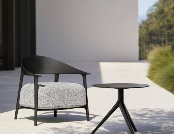 Fauteuil Africa avec coussin en polypropylène au design contemporain par Eugeni Quitllet x Vondom