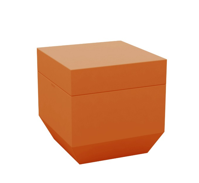 Pouf carré Vela en polyéthylène par Ramón Esteve x Vondom
