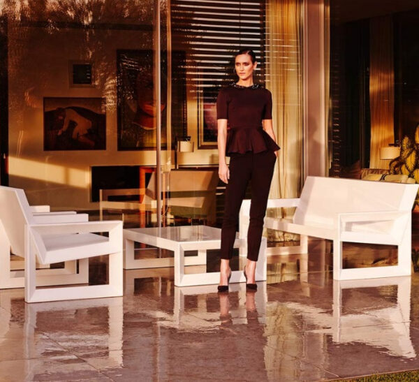 Canapé Frame en polyéthylène au design contemporain par Ramón Esteve x Vondom