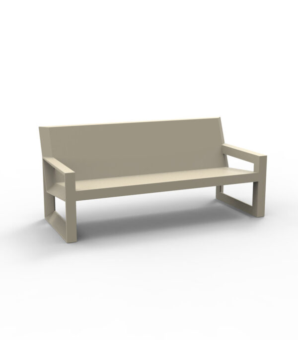Canapé Frame en polyéthylène au design contemporain par Ramón Esteve x Vondom