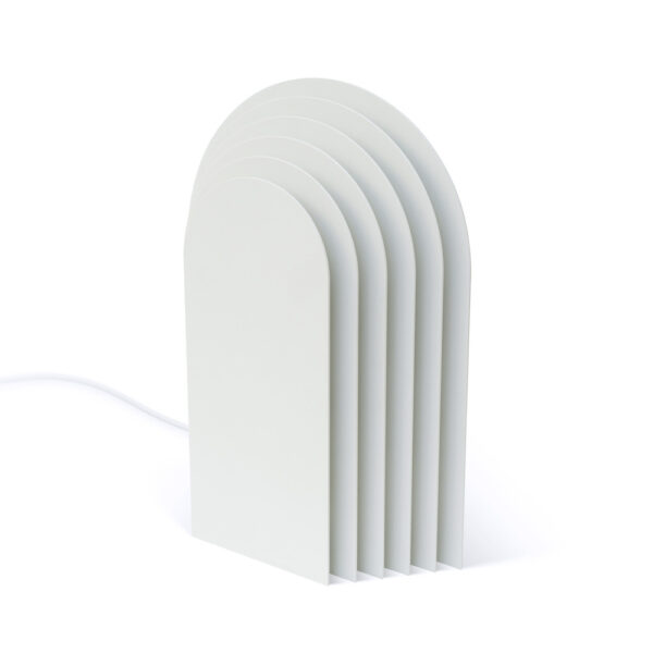 Lampe à poser Cemi 01 en acier laqué par Presse citron studio