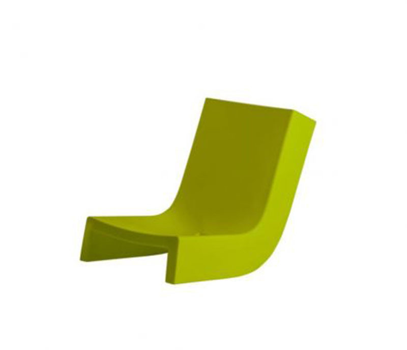 Chaise longue à bascule Twist en polyéthylène par  Prospero Rasulo x SLIDE Studio