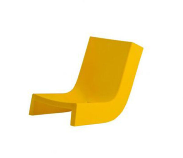 Chaise longue à bascule Twist en polyéthylène par  Prospero Rasulo x SLIDE Studio