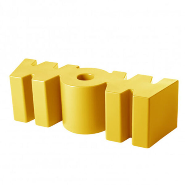 Banc Wow en polyéthylène par Kazuko Okamoto x SLIDE Studio
