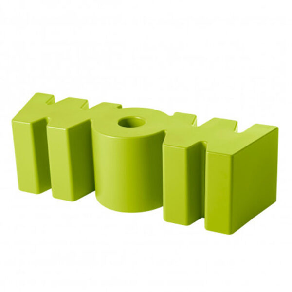 Banc Wow en polyéthylène par Kazuko Okamoto x SLIDE Studio