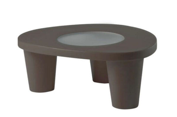 Table basse Low Lita en polyéthylène par Paola Navone x SLIDE Studio