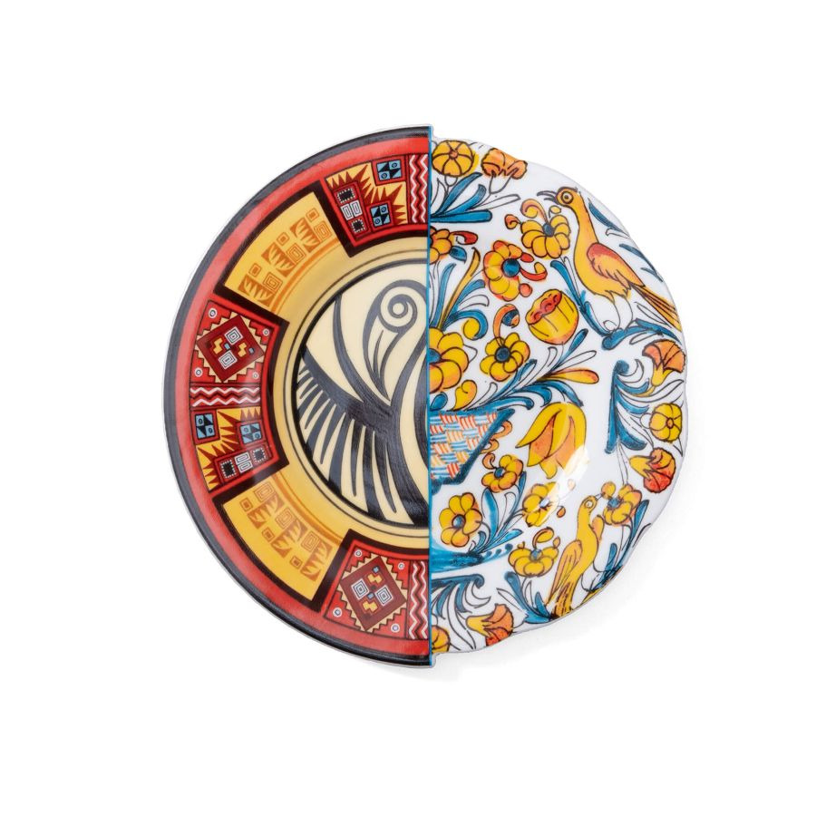 Assiette Hybride Huaricanga en porcelaine par CTRLZACK