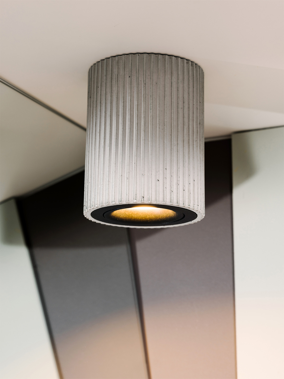 Plafonnier S2 en béton par Stefan Gant x Gant Lights